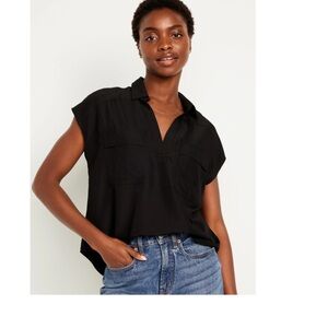 Black utility top